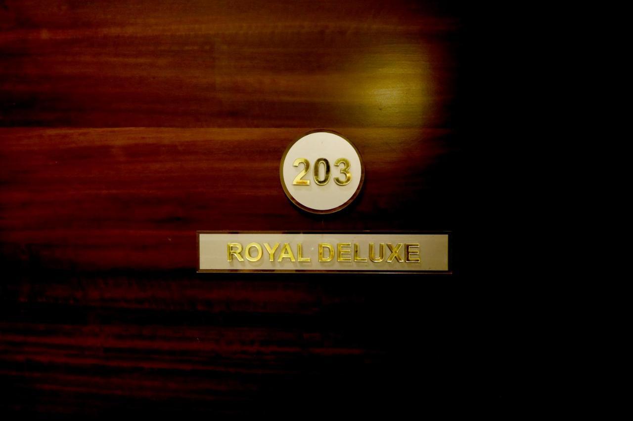 Hotel The Royal Inn Baramati Bagian luar foto